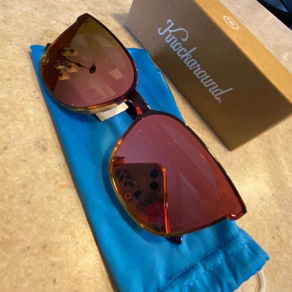Knockaround sunglasses - Picture 1 of 4